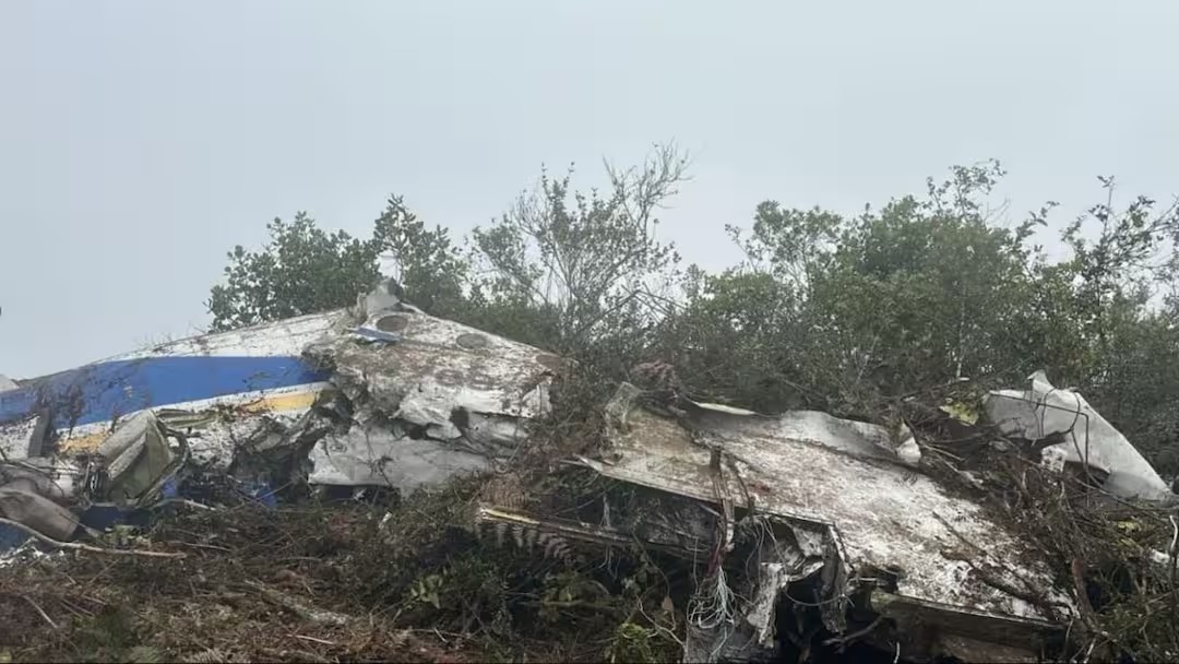 Colombia Plane Crash: Flight of Death on the Border: Minutes after takeoff, the plane erupted into a ball of smoke, killing 15 people.